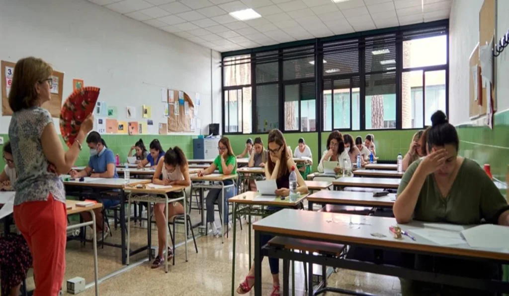 Oposiciones Docentes 2024: Inscripciones y Consideraciones Importantes